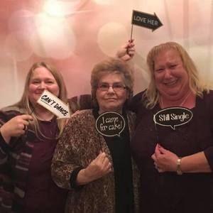 Meet your Posher, Joyce